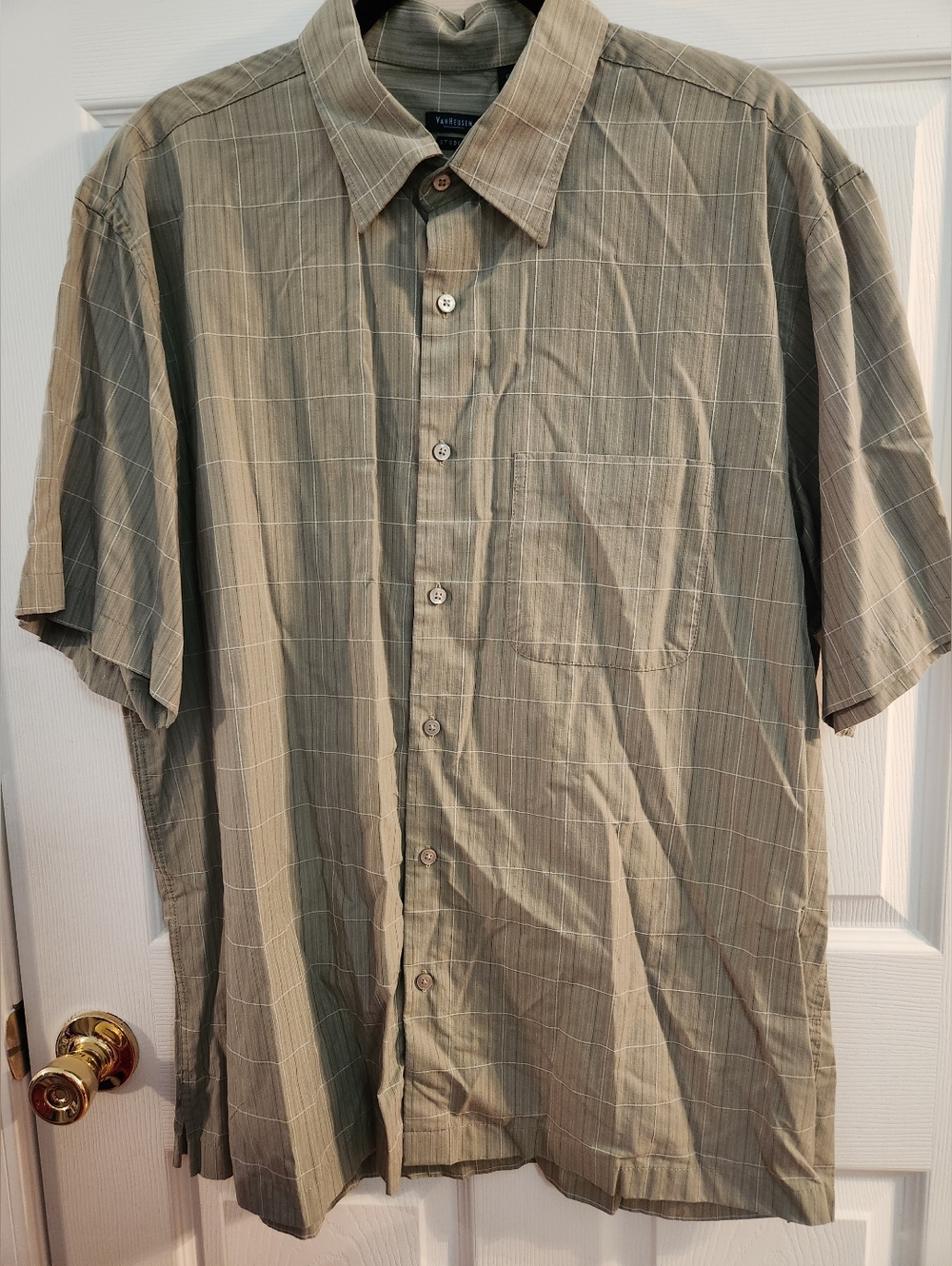 Van Heusen, Men's Short-Sleeve Plaid Button-Up Shirt, sz XL